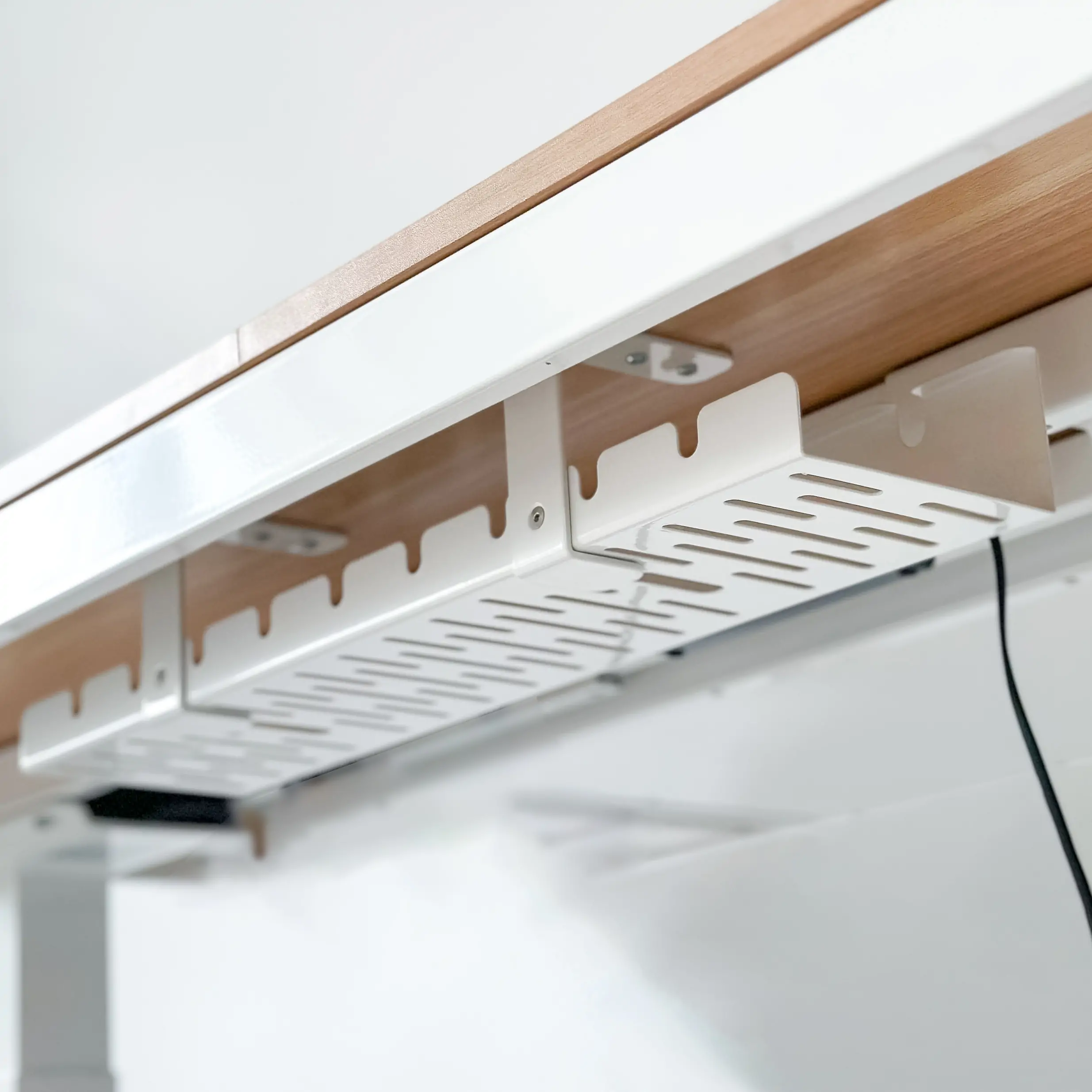 Birou reglabil Hugo Blackwood Workstation 140x70 cm